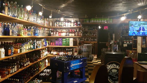 Liquor Store «Flight 747 Liquor Store & Lounge Bar», reviews and photos, 1500 Airport Rd, Jacksonville, FL 32218, USA