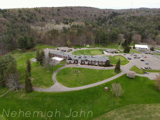 Hotel «Traditions at the Glen Resort and Hotel», reviews and photos, 4101 Watson Blvd, Johnson City, NY 13790, USA