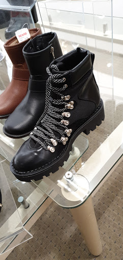 Stores to buy women's leather boots Juarez City