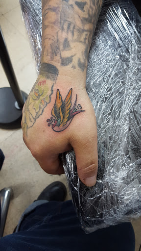 Tattoo Shop «House of Pain Tattoo Studio», reviews and photos, 5410 W Military Dr, San Antonio, TX 78242, USA