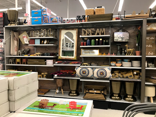 Craft Store «Michaels», reviews and photos, 164 Grand Hill Pl, Holly Springs, NC 27540, USA
