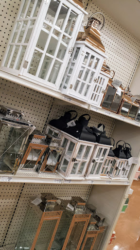 Craft Store «Michaels», reviews and photos, 612 W Crossville Rd, Roswell, GA 30075, USA