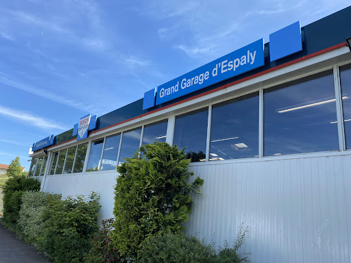 Photo 3 - Garage Vals Auto