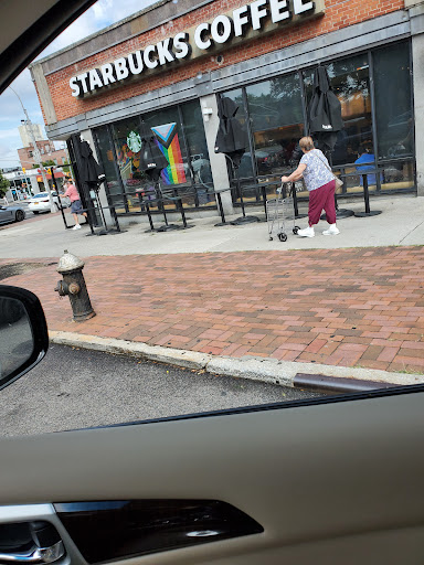 Shopping Mall «Fresh Meadows Shopping Center», reviews and photos, 6118 190th St, Flushing, NY 11365, USA