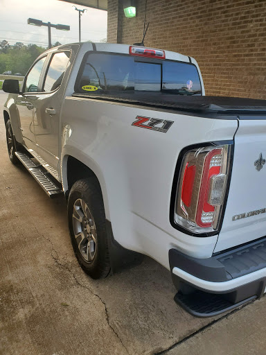 Car Dealer «University Chevrolet Buick GMC», reviews and photos, 118 US-43, Tuscumbia, AL 35674, USA