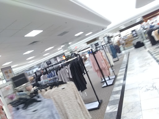 Shopping Mall «Towne East Square», reviews and photos, 7700 E Kellogg Dr, Wichita, KS 67207, USA