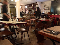 Atmosphère du Restaurant français Restaurant Au Passage à Paris - n°16