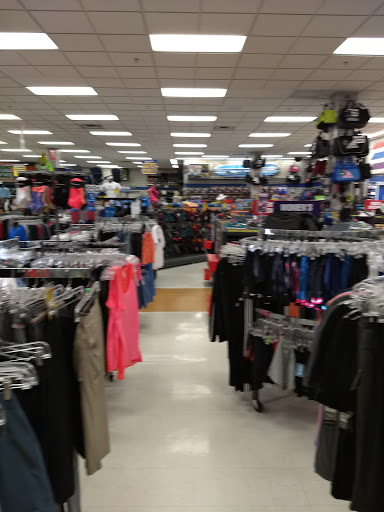 Sporting Goods Store «Big 5 Sporting Goods - Folsom», reviews and photos, 606 E Bidwell St, Folsom, CA 95630, USA