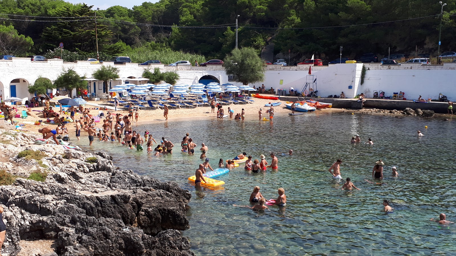 Fotografie cu St. Catherine's beach cu nivelul de curățenie înalt