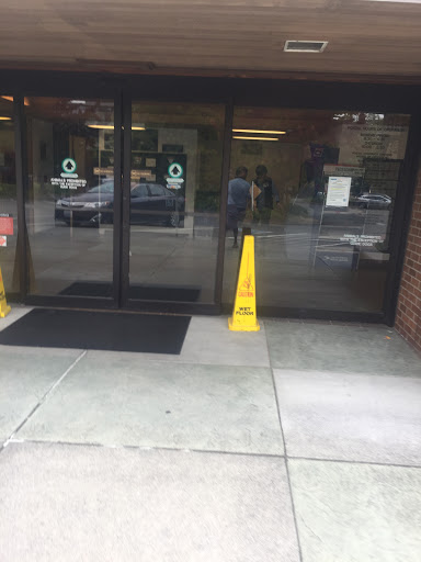 Post Office «United States Postal Service», reviews and photos, 721 4th Ave, Kirkland, WA 98033, USA