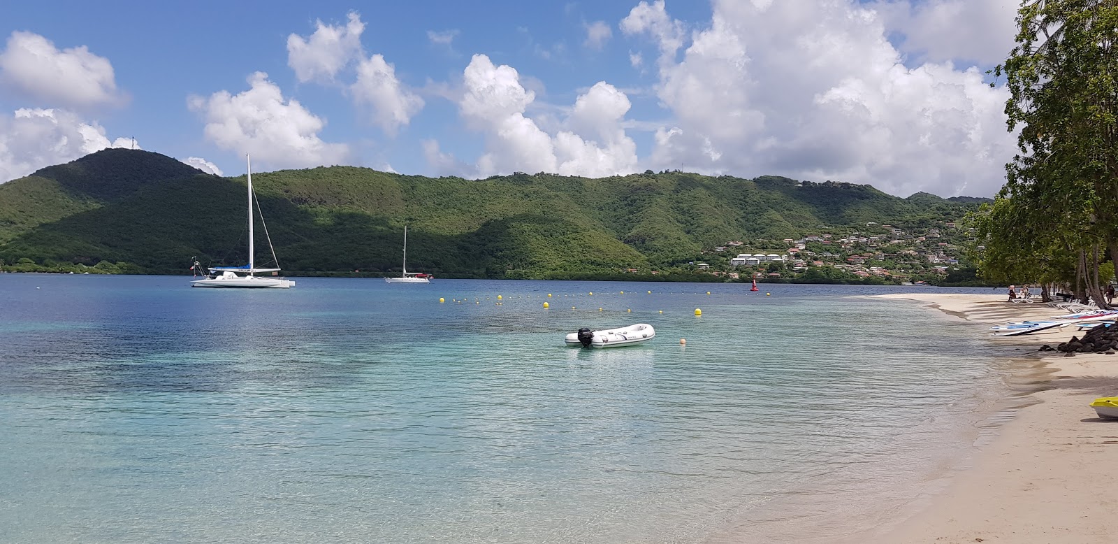 Foto di Spiaggia di Pointe Marin - luogo popolare tra gli intenditori del relax