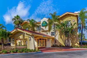 La Quinta Inn by Wyndham Tampa Bay Pinellas Park Clearwater image
