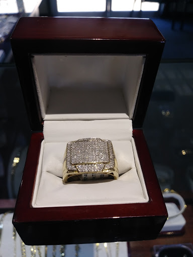 Jewelry Store «Rosales Jewelers», reviews and photos, 5002 Columbia Ave # 2, Dallas, TX 75214, USA