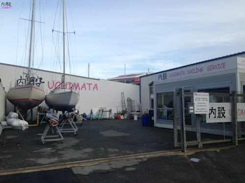 Magasin d'équipements et accessoires nautiques Uchimata Services La Rochelle