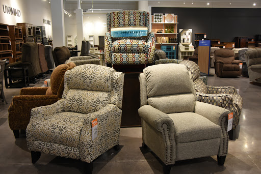 Furniture Store «Slumberland Furniture», reviews and photos, 4390 Dodge St, Dubuque, IA 52003, USA