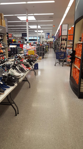 Sporting Goods Store «Academy Sports + Outdoors», reviews and photos, 4261 NW 63rd St, Oklahoma City, OK 73116, USA