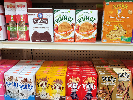 Grocery Store «Champion Grocery», reviews and photos, 1175 NW Gilman Blvd, Issaquah, WA 98027, USA