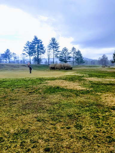 Golf Course «Big Bend Golf Course», reviews and photos, 151 Riverview Dr, Tornado, WV 25202, USA