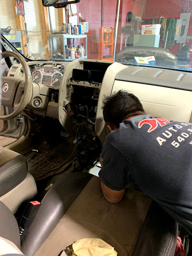 Auto Repair Shop «A-Z Auto Repair», reviews and photos, 136 Musket Dr #1, Winchester, VA 22602, USA