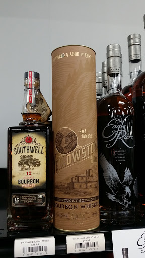 Liquor Store «Corks Wine and Spirits», reviews and photos, 3078 Village Shops Dr, Germantown, TN 38138, USA