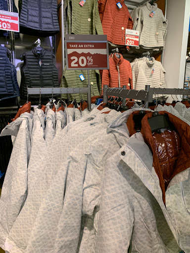 Clothing Store «Columbia Sportswear Outlet Store at Allen Premium Outlets», reviews and photos, 820 Stacy Rd #470, Allen, TX 75013, USA