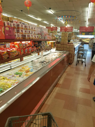 Asian Grocery Store «Vinh Phat Market», reviews and photos, 6105 Stockton Blvd, Sacramento, CA 95824, USA