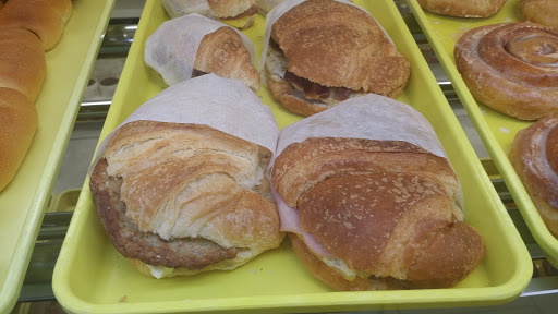 Donut Shop «Sweet Spot Donuts», reviews and photos, 3105 Ira E Woods Ave #130, Grapevine, TX 76051, USA