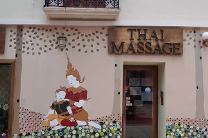 Tanakit nuadthai (thai massage) image
