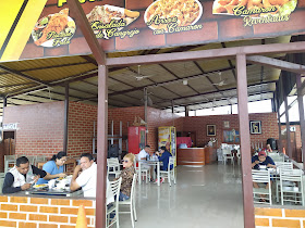 Restaurante "Los Tres Cerritos"