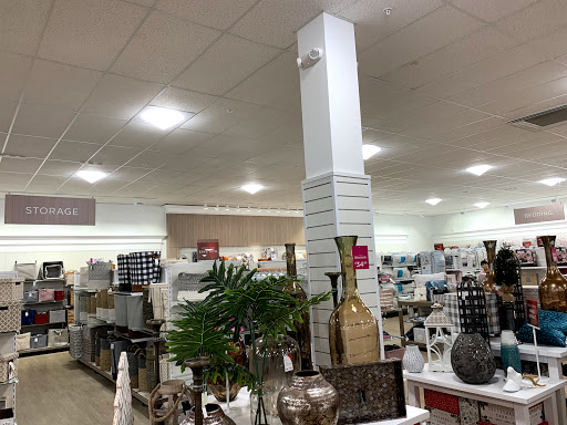 Department Store «Marshalls & HomeGoods», reviews and photos, 5915 20th St, Vero Beach, FL 32966, USA