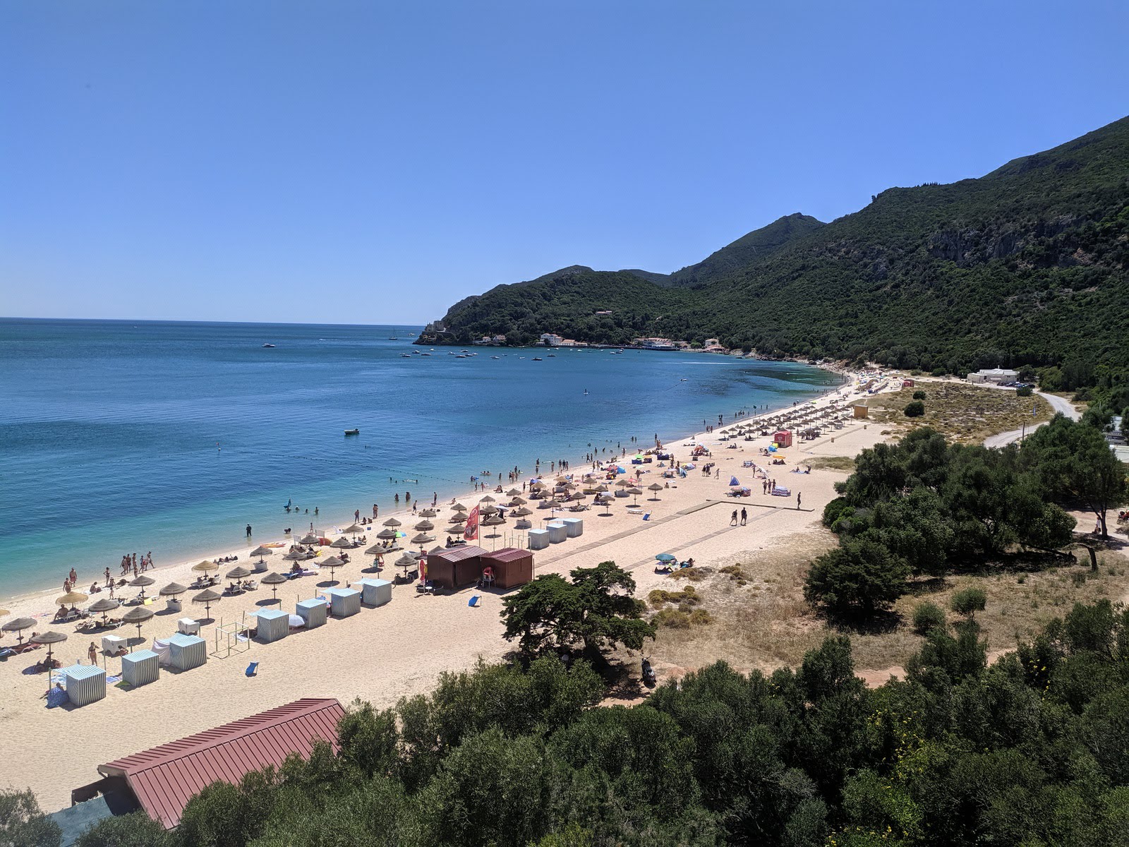 Foto di Spiaggia di Creiro con una superficie del sabbia bianca fine