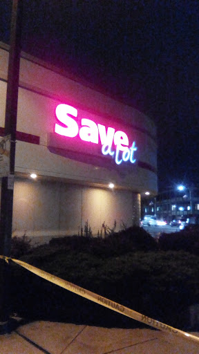 Save-A-Lot, 954 Main St, East Hartford, CT 06108, USA, 