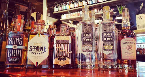 Liquor Store «Liquor plus Wine, Spirits, and Craft Beer», reviews and photos, 5753 NE Antioch Rd, Gladstone, MO 64119, USA