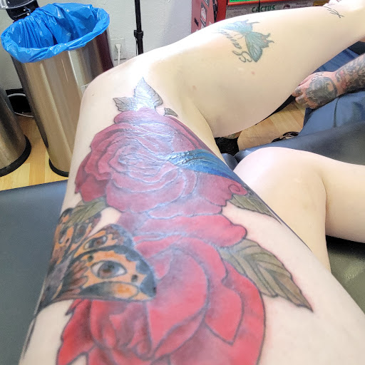 Tattoo Shop «Sacramento Tattoo and Piercing», reviews and photos, 2722 X St, Sacramento, CA 95818, USA