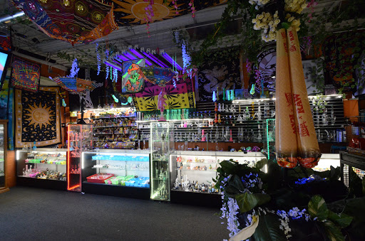 Tobacco Shop «Smoke House», reviews and photos, 968 Dundee Ave, Elgin, IL 60120, USA