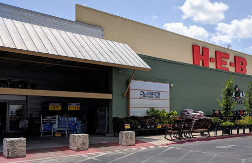 Grocery Store «H-E-B Grocery», reviews and photos, 1655 TX-46, New Braunfels, TX 78130, USA