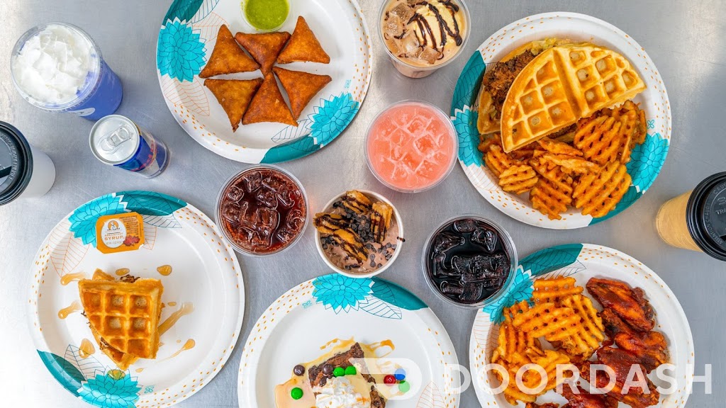 Hooyos Ice Cream and Cafe Halal 98198