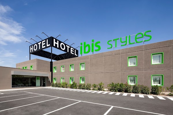 Hotel ibis Styles Lleida Torrefarrera