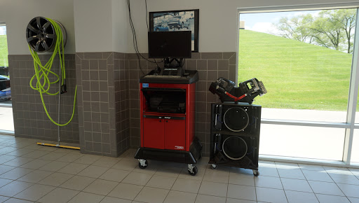 Car Dealer «Dubuque Auto Plaza», reviews and photos, 600 Century Dr, Dubuque, IA 52002, USA