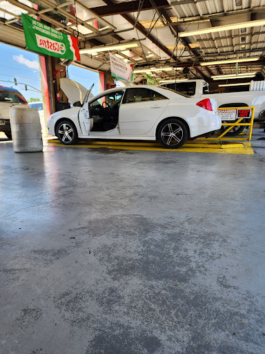 Rapid Oil Change Inc en Clinton