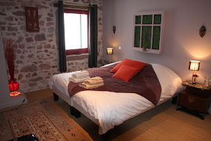 Photo n°1 de LA COLLINE AUX LOUPS Chambres et table d'hôtes de charme & SPA Bed and Breakfast-Vosges Gérardmer à Laveline-du-Houx ()