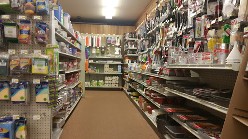 Grocery Store «Gualala Supermarket», reviews and photos, 39225 CA-1, Gualala, CA 95445, USA