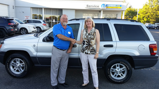 Chrysler Dealer «Dellen Chrysler Dodge Jeep Ram», reviews and photos, 2640 W Main St, Greenfield, IN 46140, USA