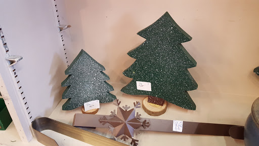 Thrift Store «Bambino Thrift Shop», reviews and photos, 5290 College Ave, Oakland, CA 94618, USA