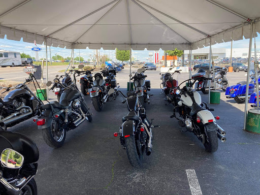 Motorcycle Dealer «Smith Brothers Harley-Davidson», reviews and photos, 3518 Bristol Hwy, Johnson City, TN 37601, USA