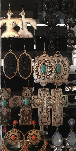 Beauty Salon «Mylinda Renay Salon Spa & Boutique», reviews and photos, 780 E Road to Six Flags St #240, Arlington, TX 76011, USA