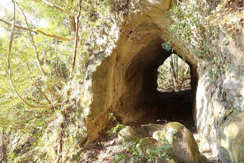 保台古道の素掘りトンネル群