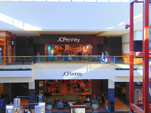 Shopping Mall «The Shoppes at Buckland Hills», reviews and photos, 194 Buckland Hills Dr, Manchester, CT 06042, USA