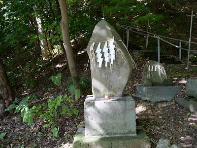馬霊奇神社碑