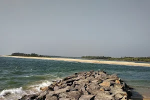 Sasihitlu Beach image